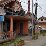 Nik-rom Apartamento *